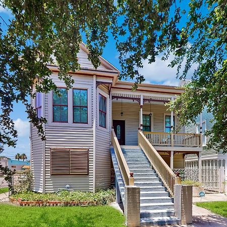 Ferienwohnung Under The Avenue Galveston Exterior foto