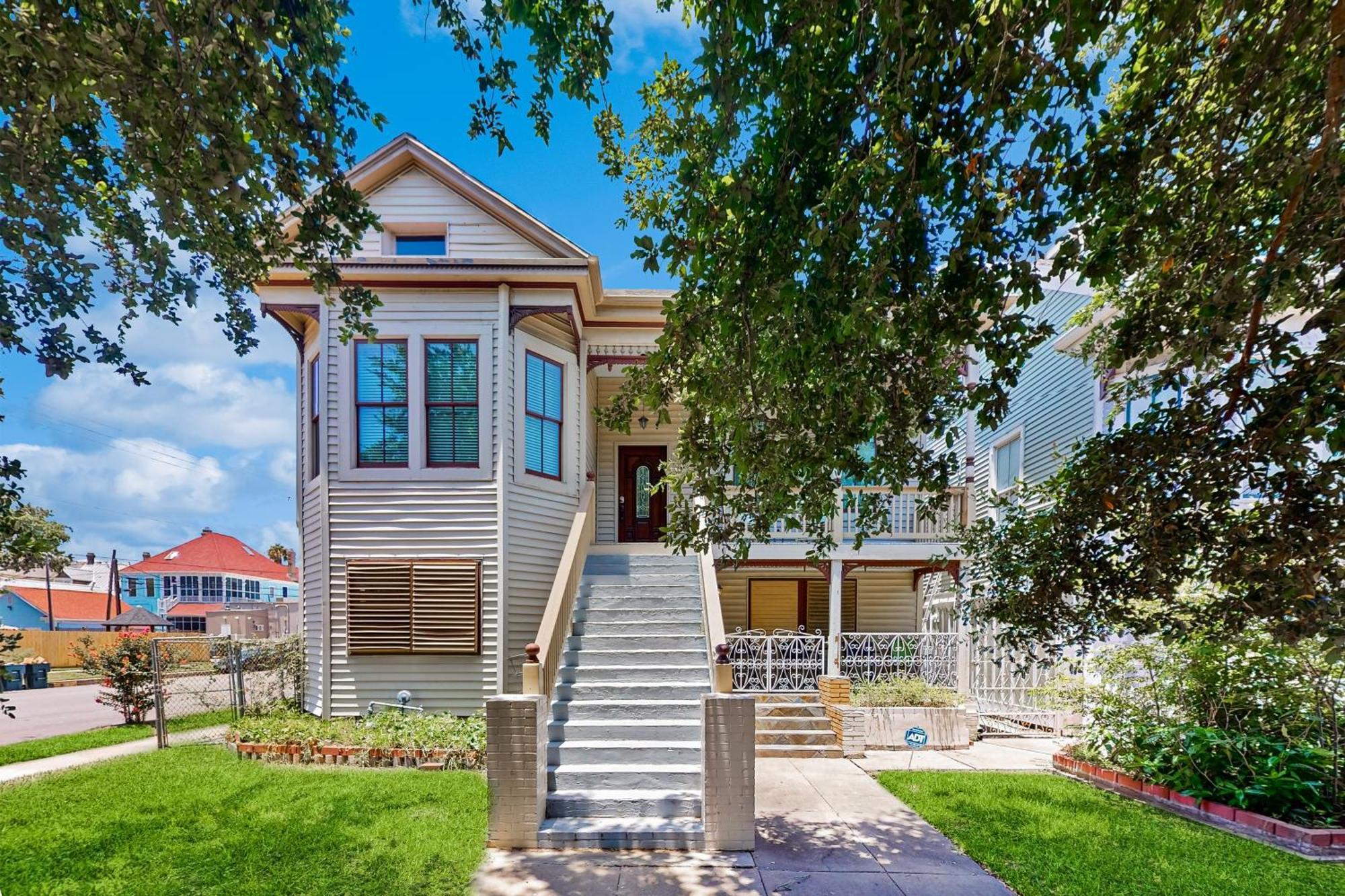 Ferienwohnung Under The Avenue Galveston Exterior foto